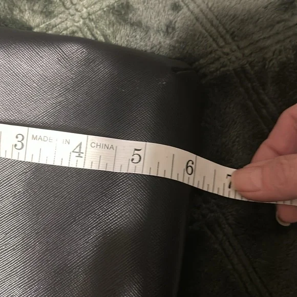 Coach Darcy Bow East West Crossbody Black NWOT - Picture 10 of 12